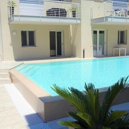 Holiday House Al Porto View Lake Peschiera del Garda Exterior foto